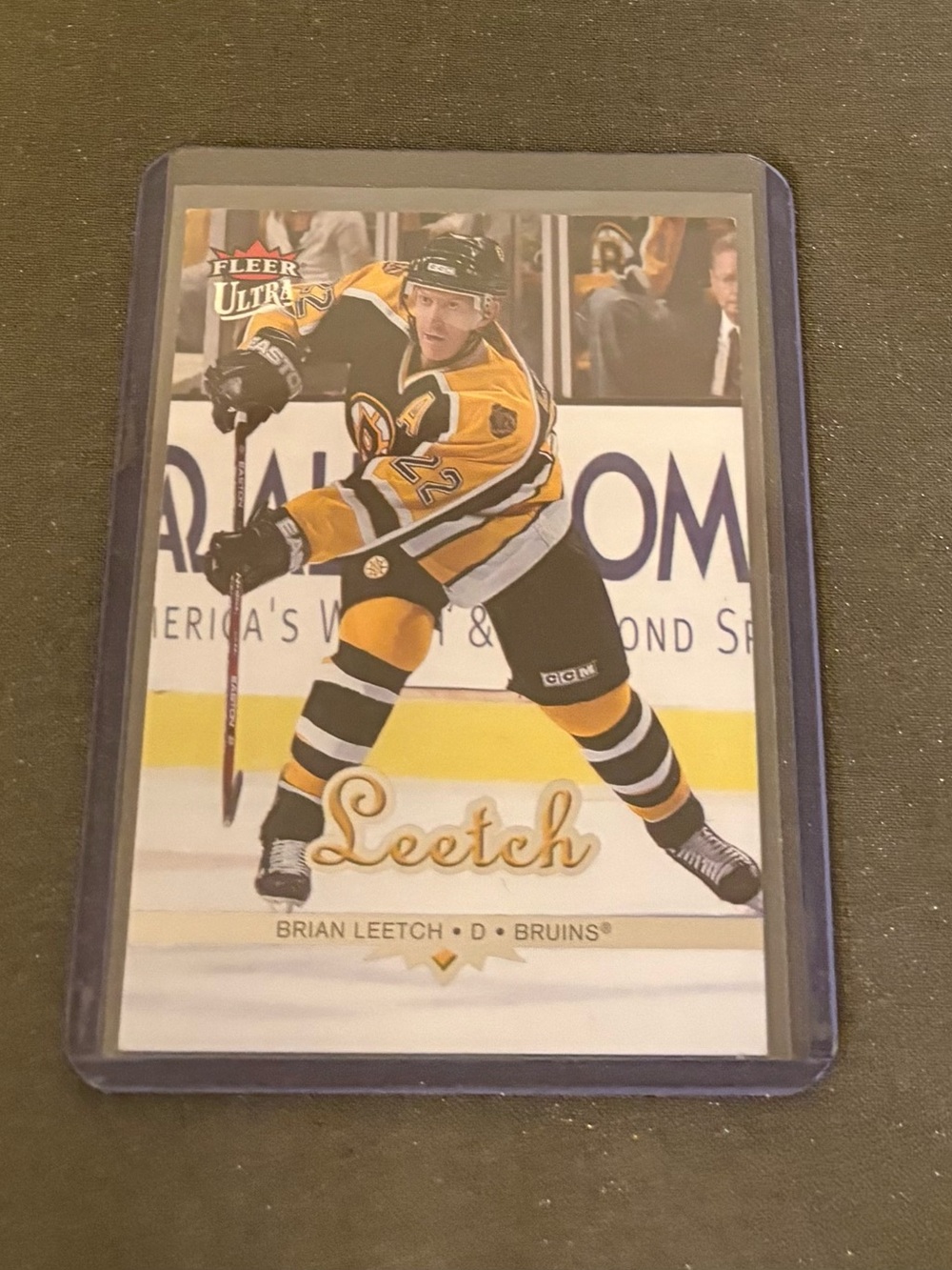 Fleer Ultra Brian Leetch Boston Bruins Hockey Card - Black & Gold